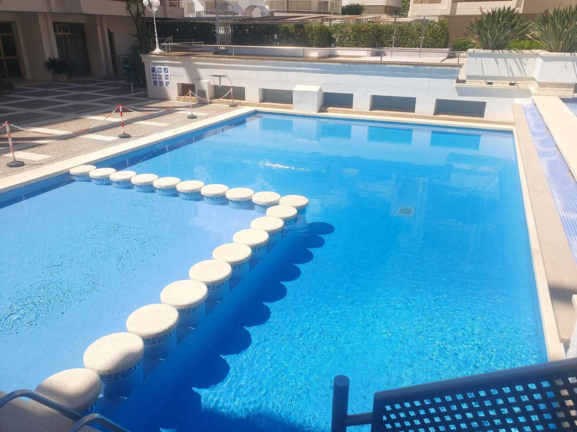 SALOU ,Novelty, primera línea del mar Exterior foto